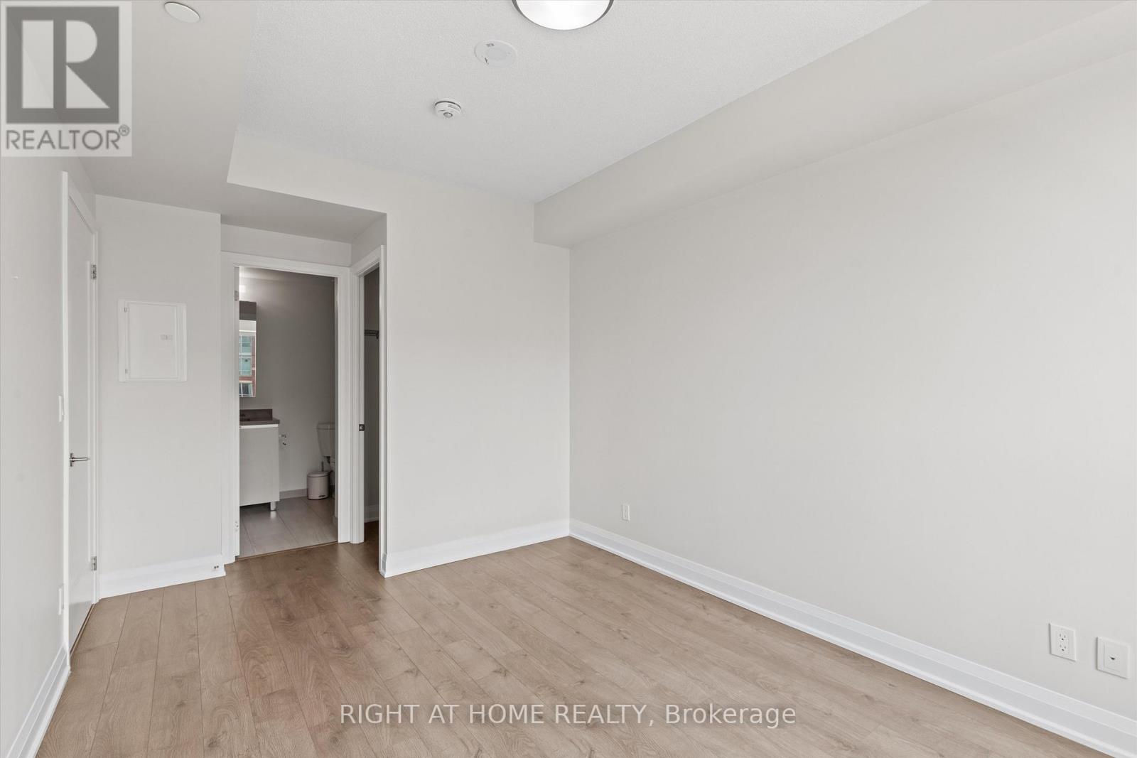 809 - 396 Highway 7 E, Richmond Hill, Ontario  L4B 0G7 - Photo 22 - N12277508