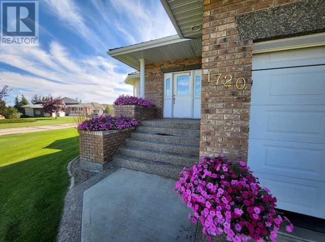 Property at 1720 Dunes 17 image 4