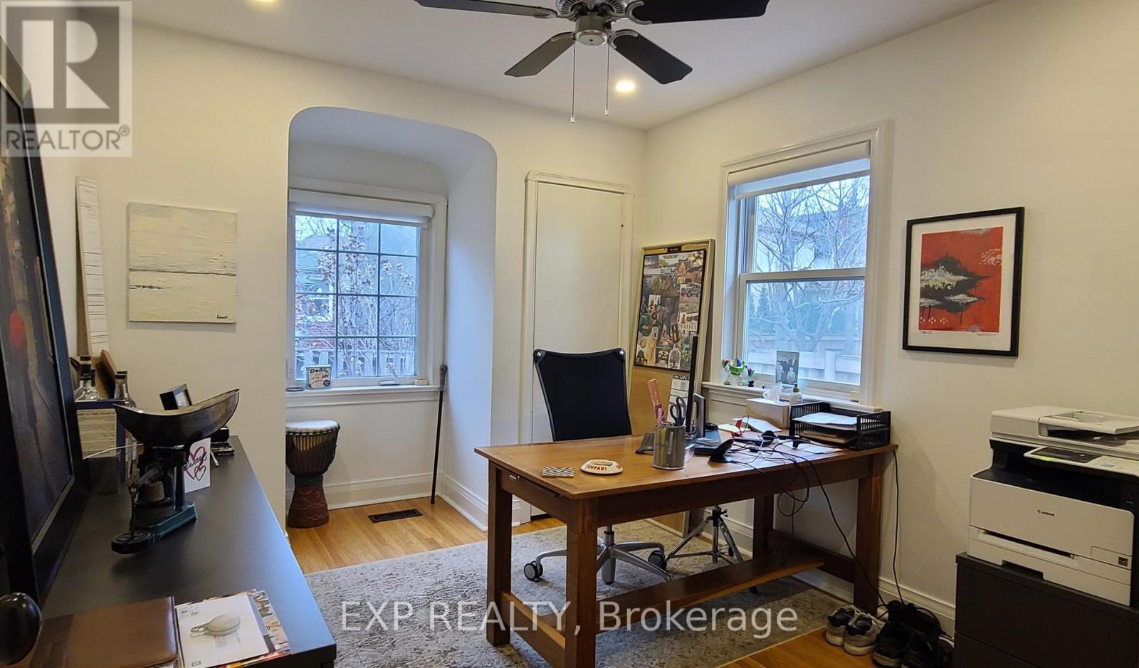 25 Mcclinchy Avenue, Toronto, Ontario  M8X 2H9 - Photo 10 - W12277464