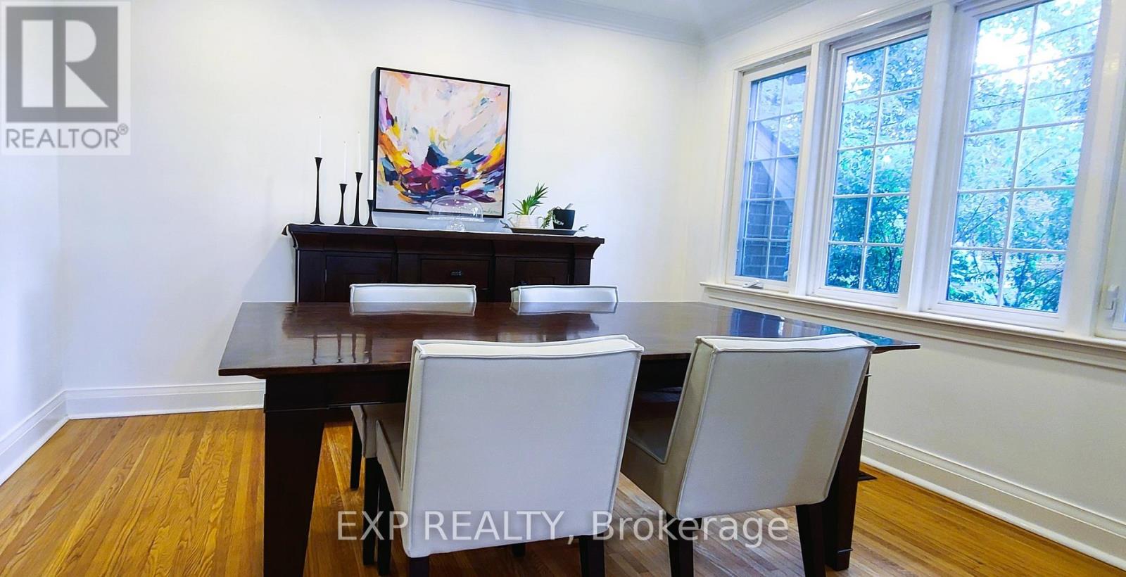 25 Mcclinchy Avenue, Toronto, Ontario  M8X 2H9 - Photo 9 - W12277464