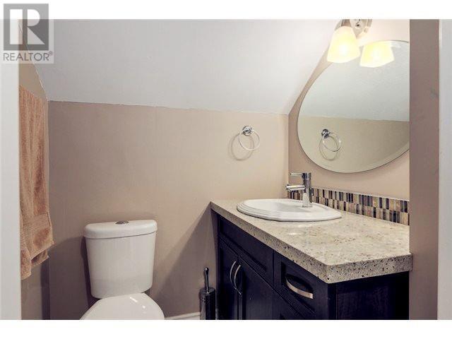 1942 E 49th Avenue, Vancouver, British Columbia  V5P 1T3 - Photo 11 - R3023834