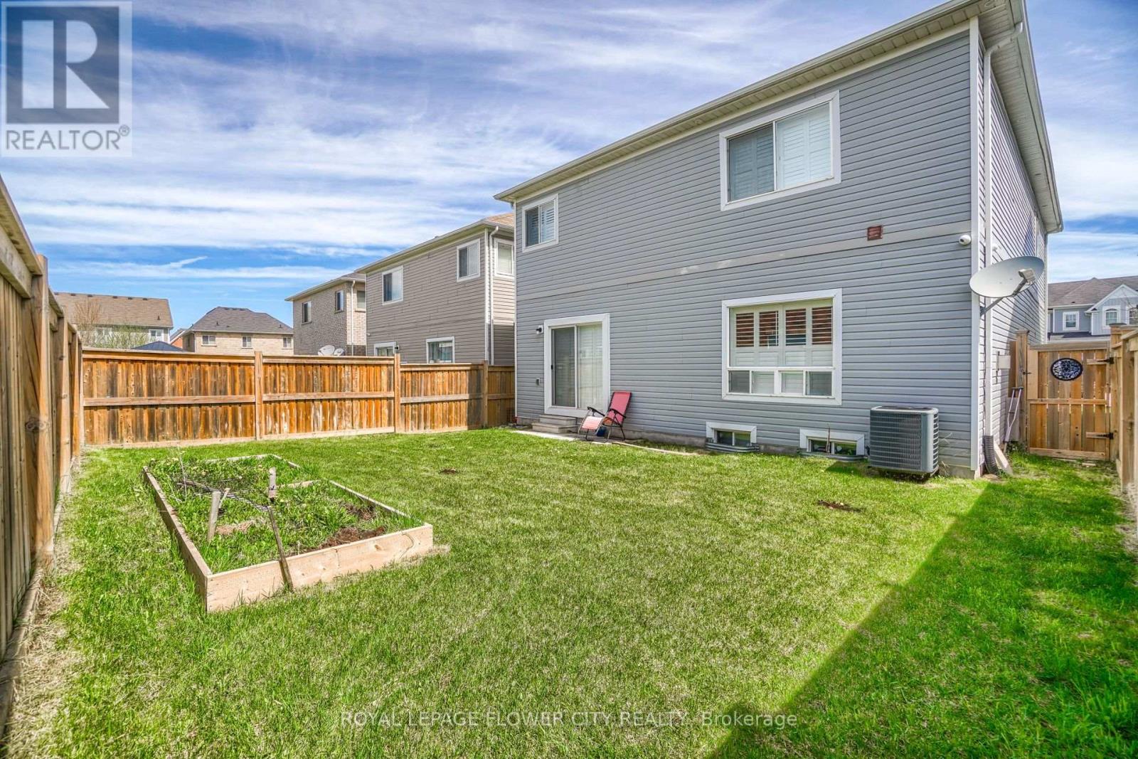 318 Wallace Street, Shelburne, Ontario  L9V 2S2 - Photo 35 - X12277479