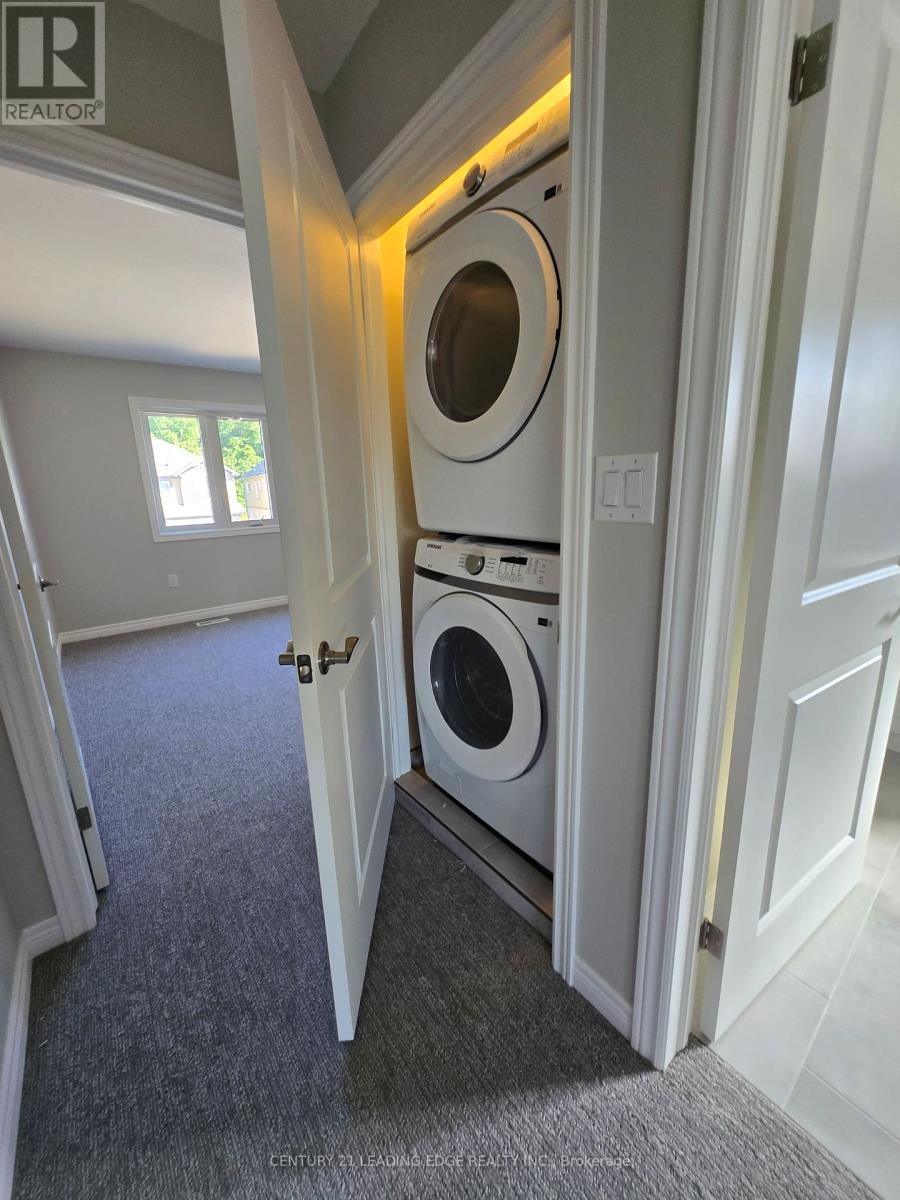 Upper - 66 Willson Drive, Thorold (Hurricane/merrittville), Ontario  L2V 0G7 - Photo 8 - X12277510