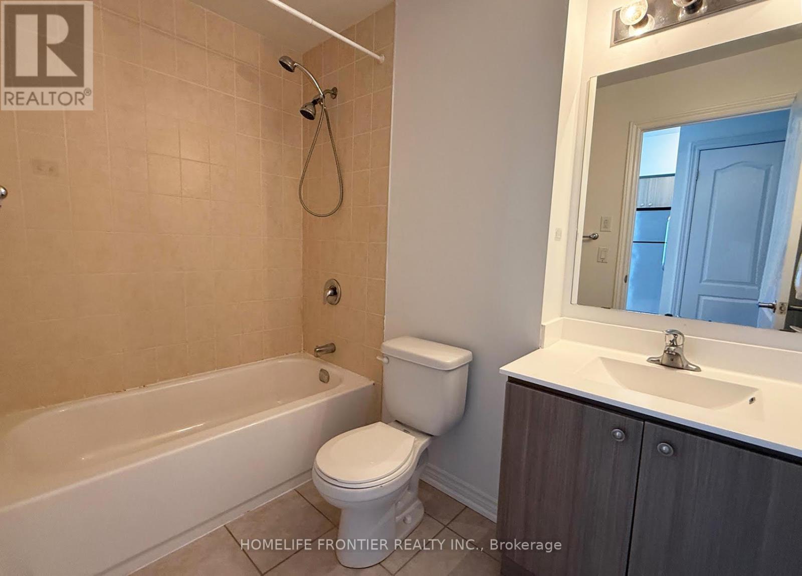 305 - 8323 Kennedy Road, Markham (Village Green-South Unionville), Ontario  L3R 1J5 - Photo 6 - N12277388