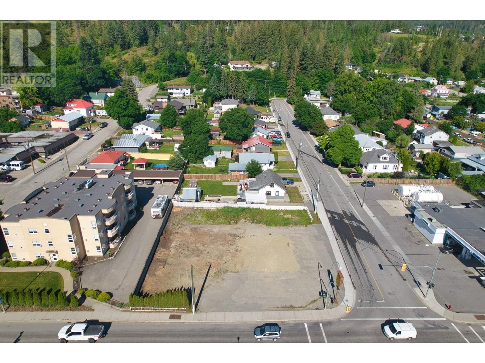 606 George Street, Enderby, British Columbia  V0E 1V1 - Photo 4 - 10355558