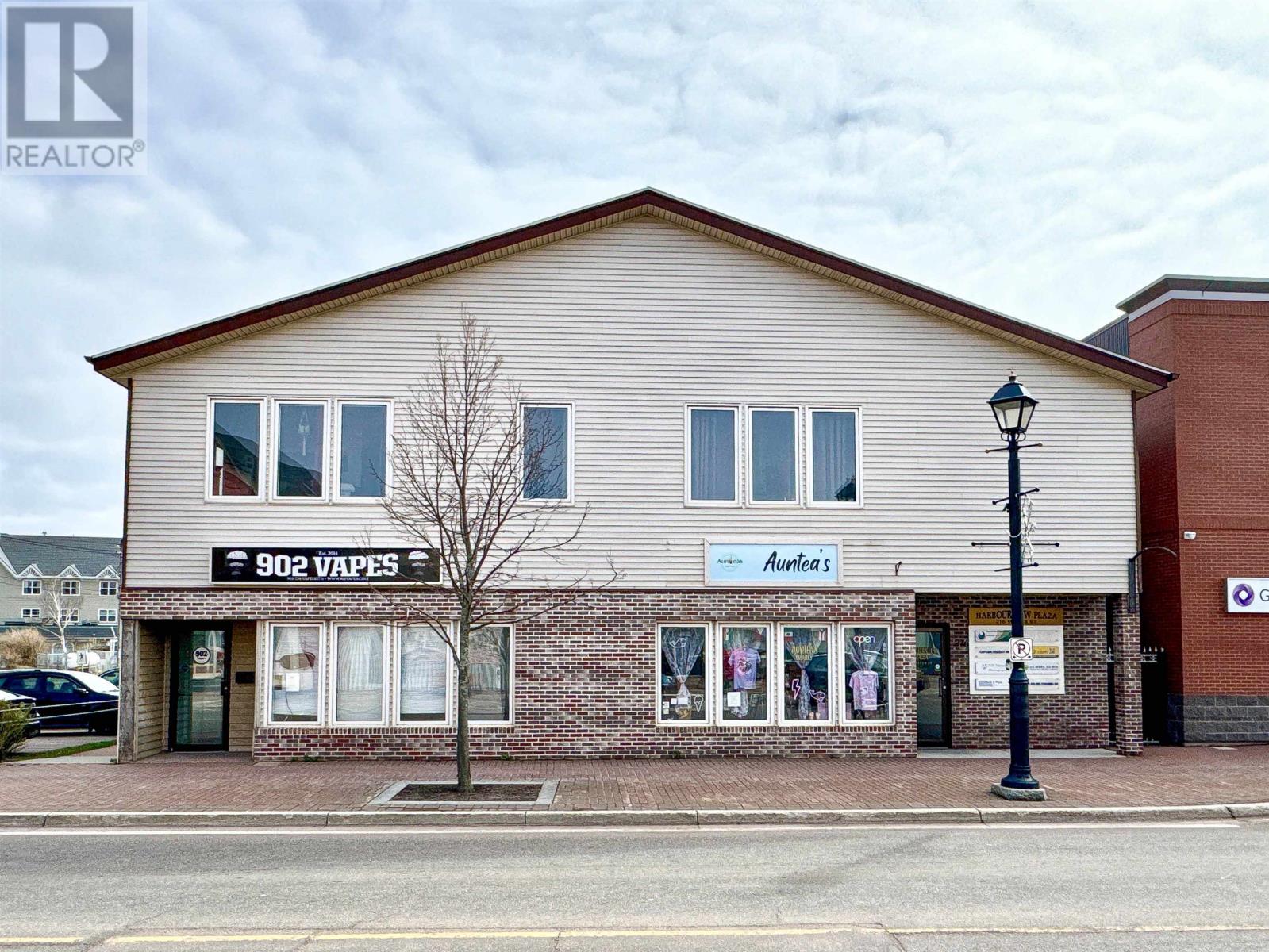 210-216 Water Street, Summerside, Prince Edward Island  C1N 1B3 - Photo 2 - 202517264