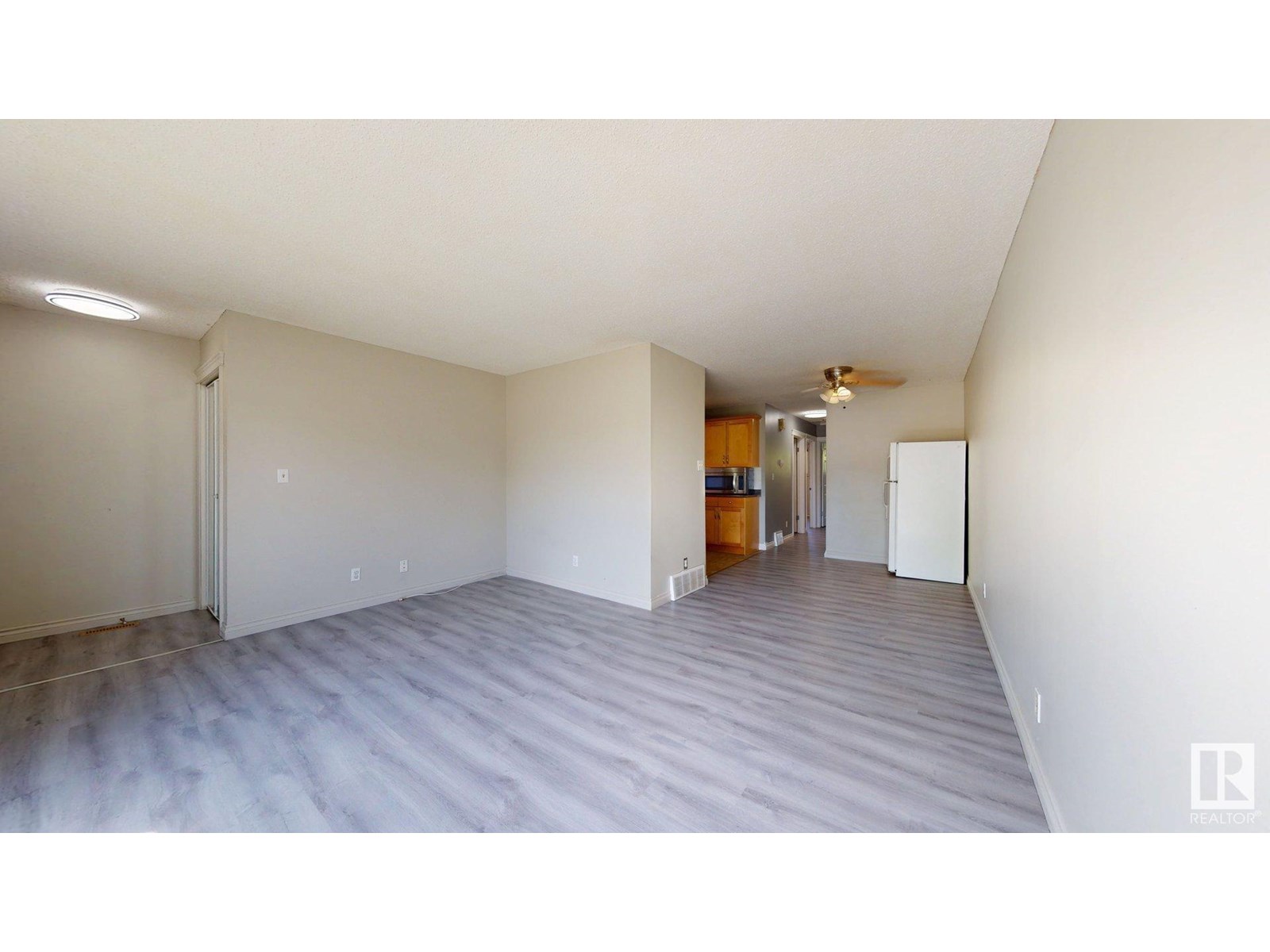 Property at 1508 62 ST NW image 5