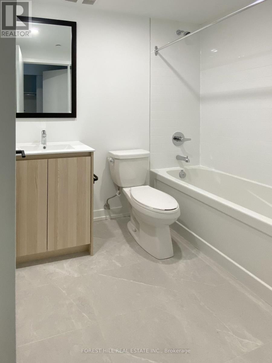 410 - 2000 Bathurst Street, Toronto, Ontario  M5P 0A7 - Photo 8 - C12277529