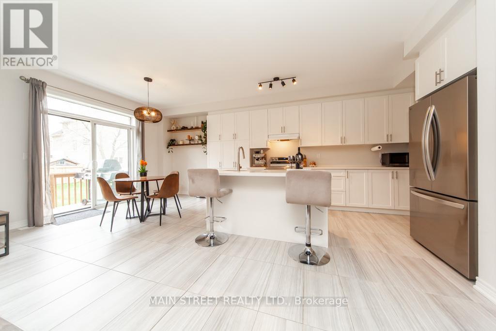 96 Big Canoe Drive, Georgina (Sutton & Jackson's Point), Ontario  L0E 1R0 - Photo 12 - N12277553