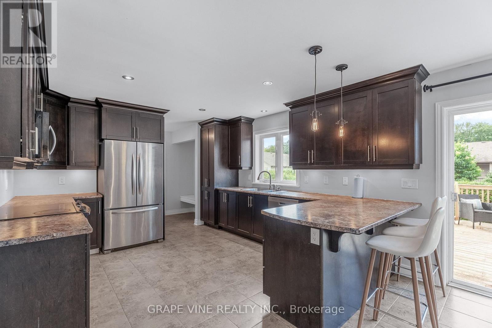84 Settlement Lane, Russell, Ontario  K4R 0A4 - Photo 14 - X12277626
