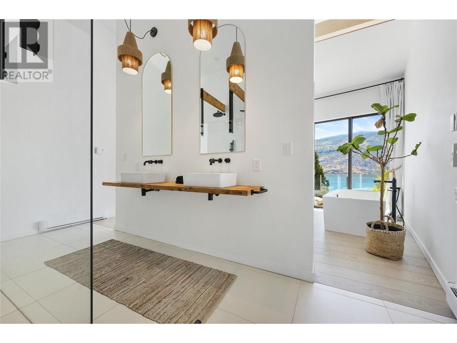 1876 Dewdney Road, Kelowna, British Columbia  V1V 2C3 - Photo 15 - 10355459