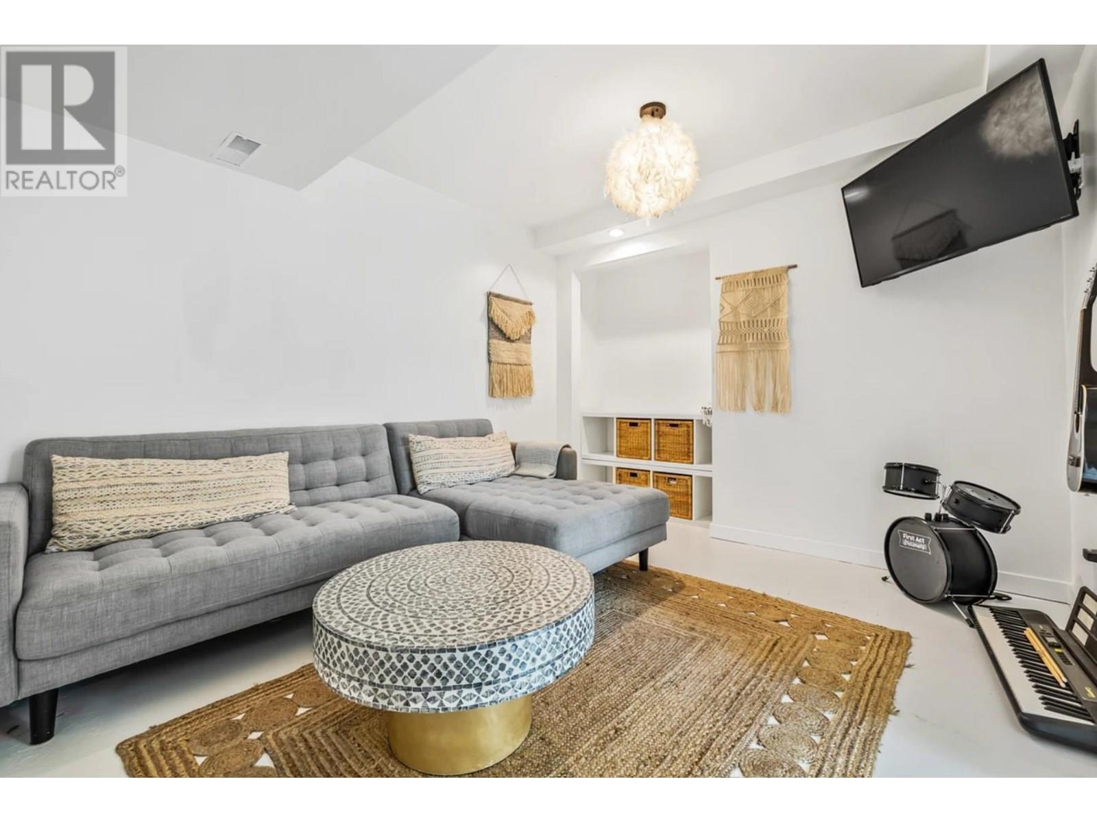 1876 Dewdney Road, Kelowna, British Columbia  V1V 2C3 - Photo 29 - 10355459