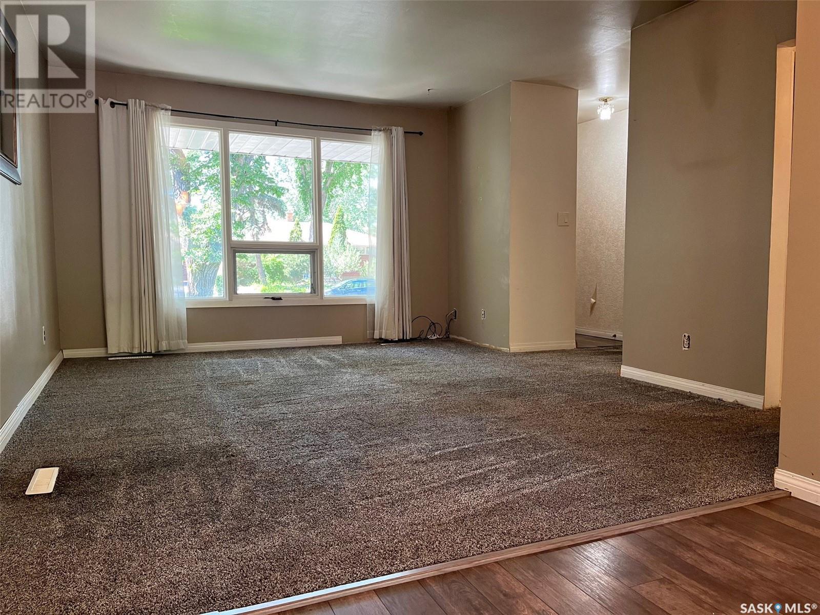 3267 Athol Street, Regina, Saskatchewan  S4S 1Z1 - Photo 10 - SK012315