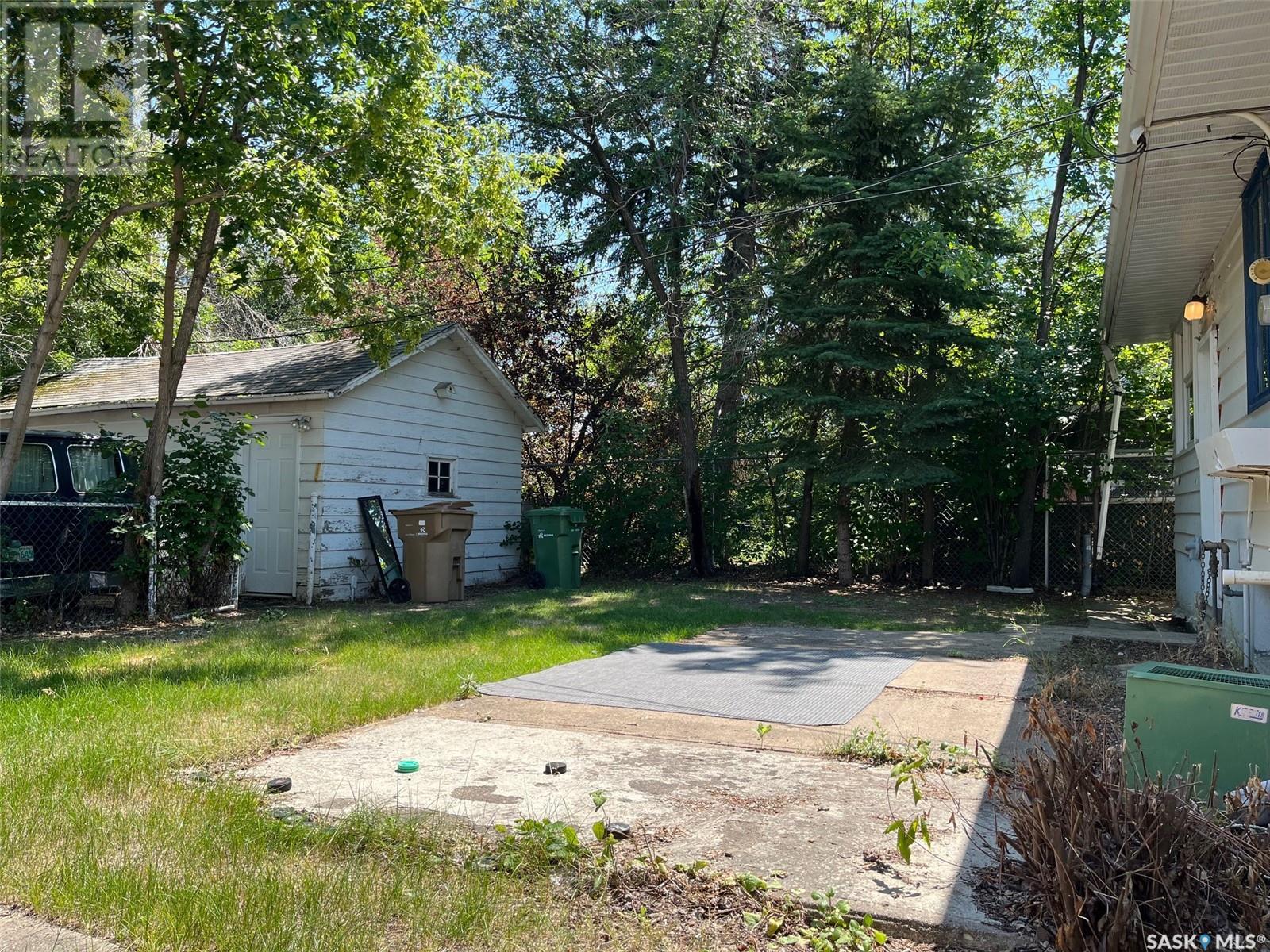3267 Athol Street, Regina, Saskatchewan  S4S 1Z1 - Photo 42 - SK012315