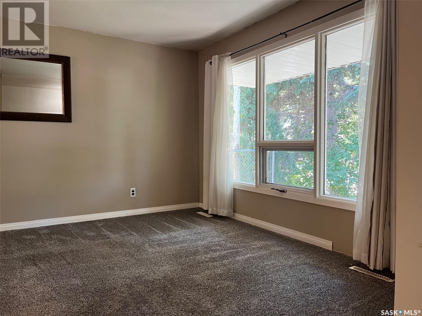 Property at 3267 Athol STREET image 5