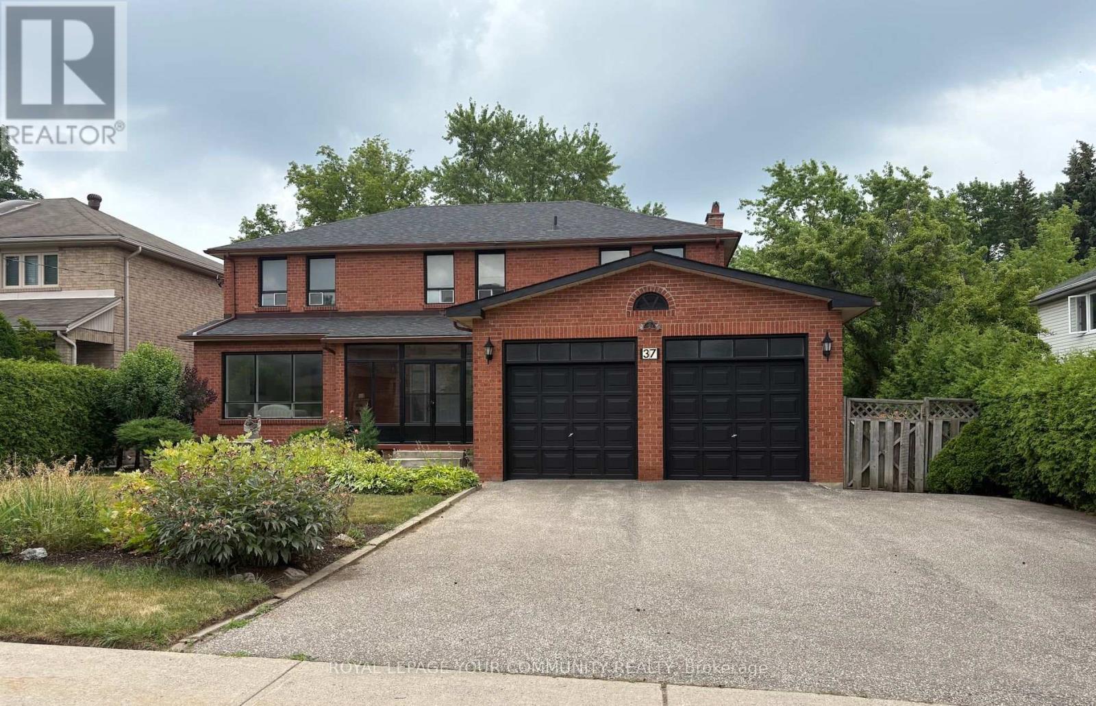 Property at 37 MACKAY DRIVE image 2