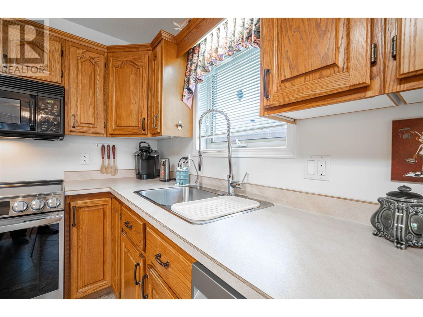 2595 Catherine Place Unit# 15, Armstrong, British Columbia  V0E 1B1 - Photo 11 - 10355250