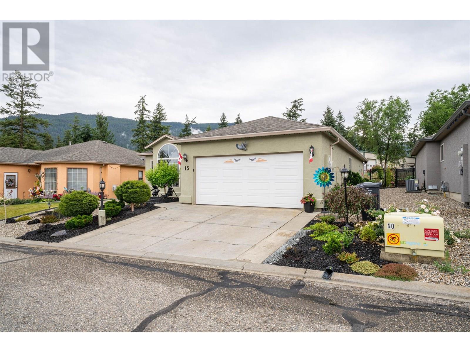 2595 Catherine Place Unit# 15, Armstrong, British Columbia  V0E 1B1 - Photo 2 - 10355250