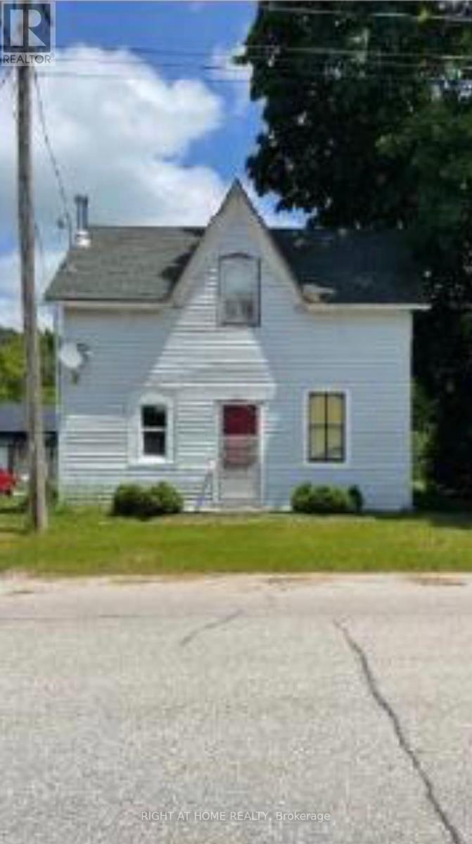 136177 Concession 8, Chatsworth, Ontario  N0H 1K0 - Photo 2 - X12277598