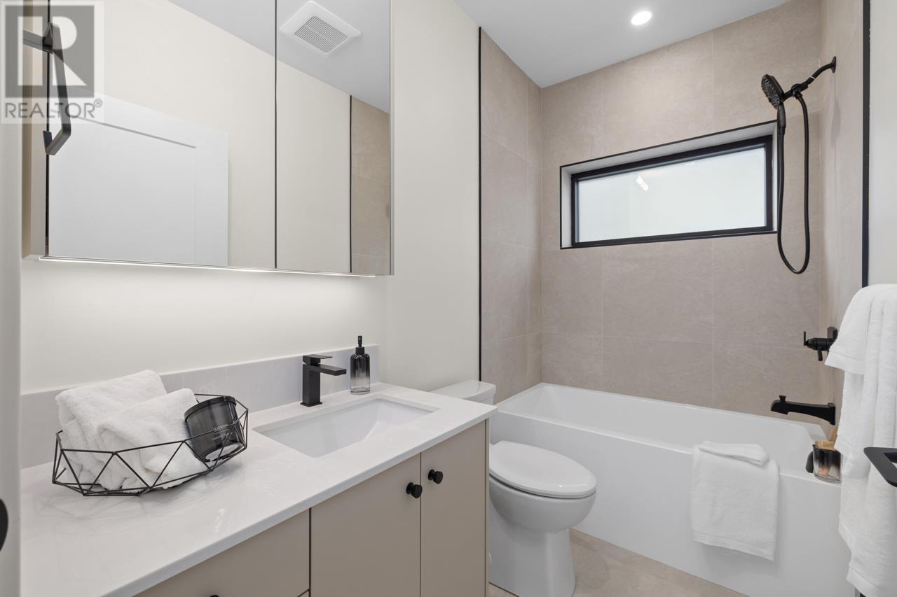 2 2247 Parker Street, Vancouver, British Columbia  V5L 2L8 - Photo 21 - R3025737
