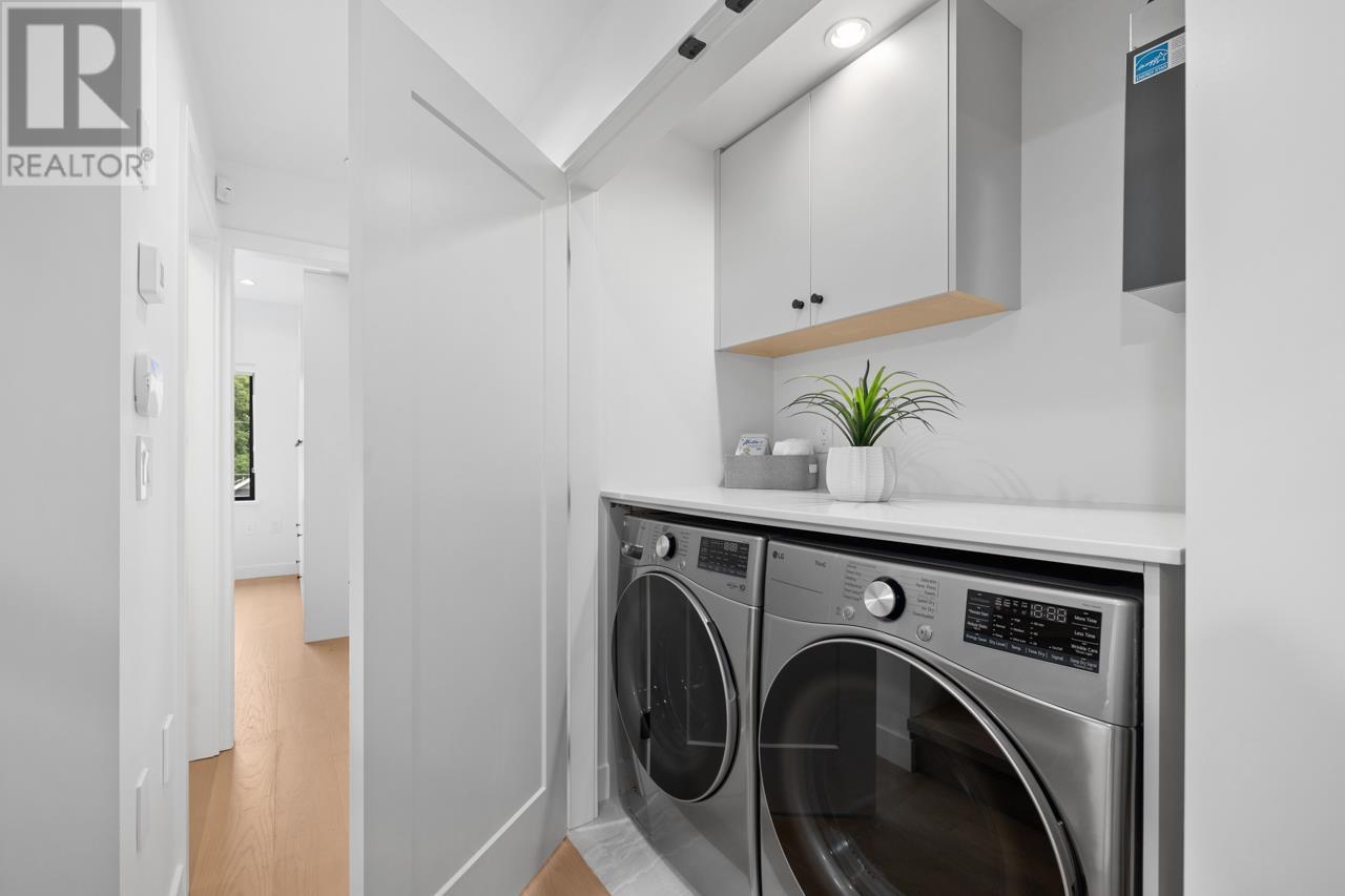 2 2247 Parker Street, Vancouver, British Columbia  V5L 2L8 - Photo 22 - R3025737