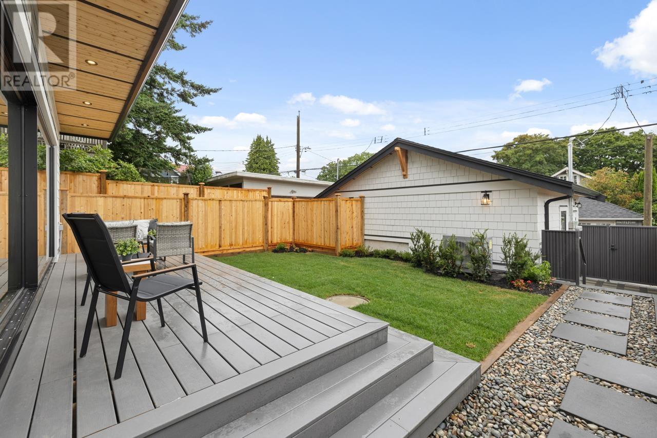2 2247 Parker Street, Vancouver, British Columbia  V5L 2L8 - Photo 29 - R3025737