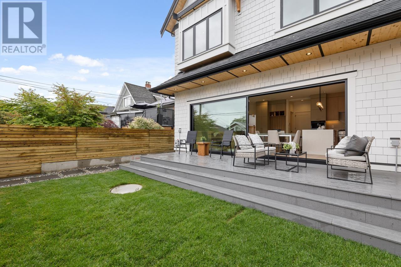 2 2247 Parker Street, Vancouver, British Columbia  V5L 2L8 - Photo 31 - R3025737