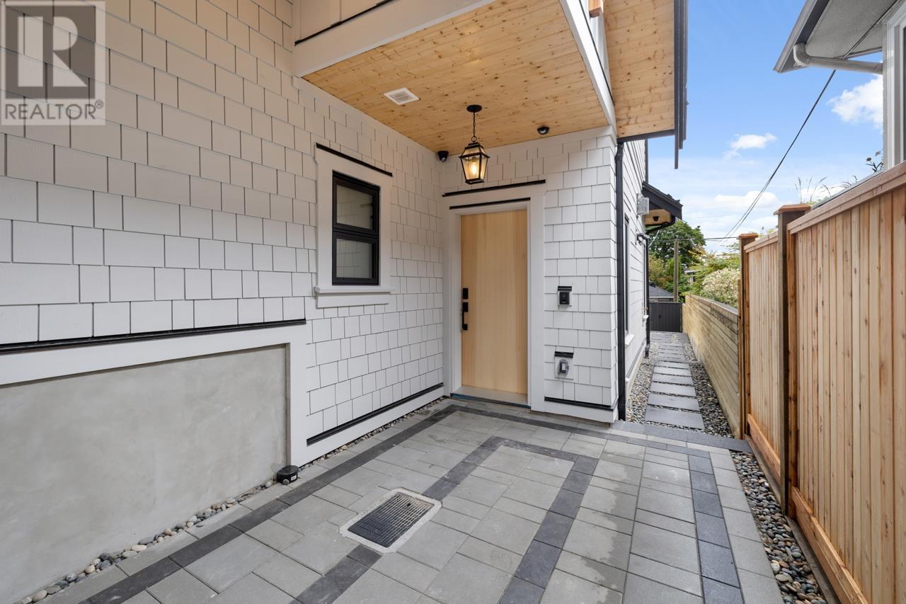 2 2247 Parker Street, Vancouver, British Columbia  V5L 2L8 - Photo 32 - R3025737