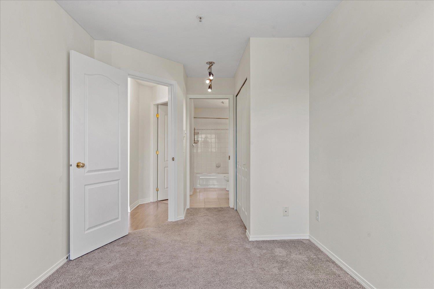 406 33728 King Road, Abbotsford, British Columbia  V3S 8J4 - Photo 15 - R3025686