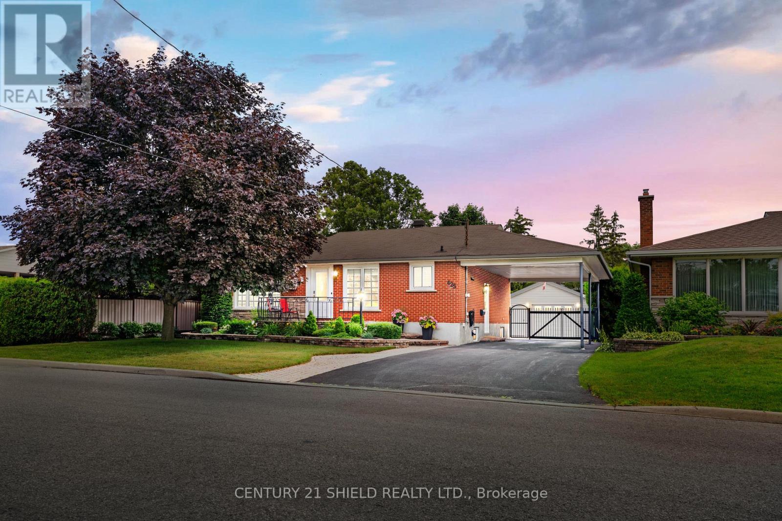 Property at 425 LYNWOOD DRIVE image 1
