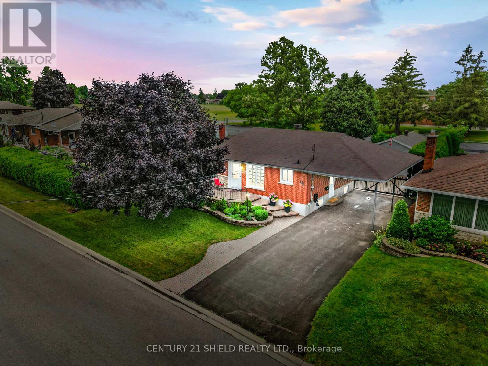 Property at 425 LYNWOOD DRIVE image 2
