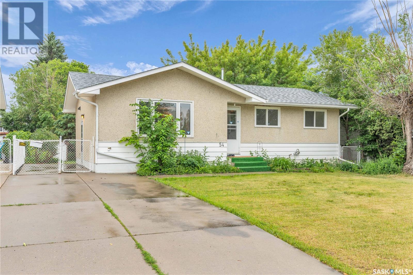 54 Mackie CRESCENT, saskatoon, Saskatchewan