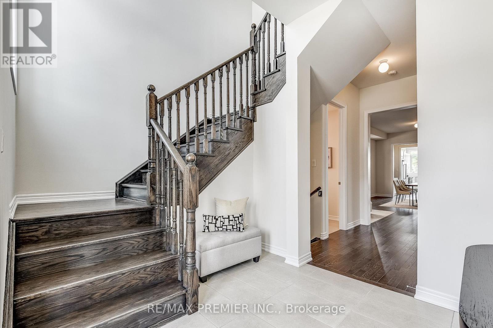 Property at 350 BOUNDARY BOULEVARD image 4