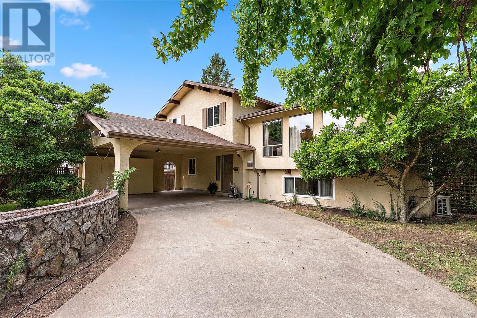 Property at 4416 Columbia Dr image 1