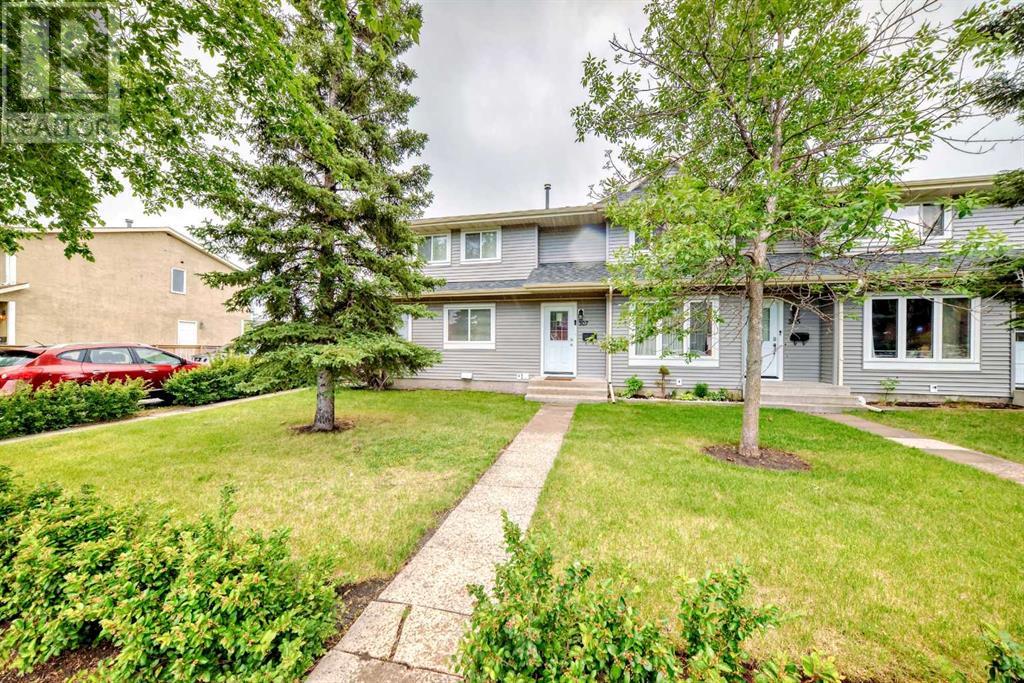 Property at 307 Falshire Drive NE image 2