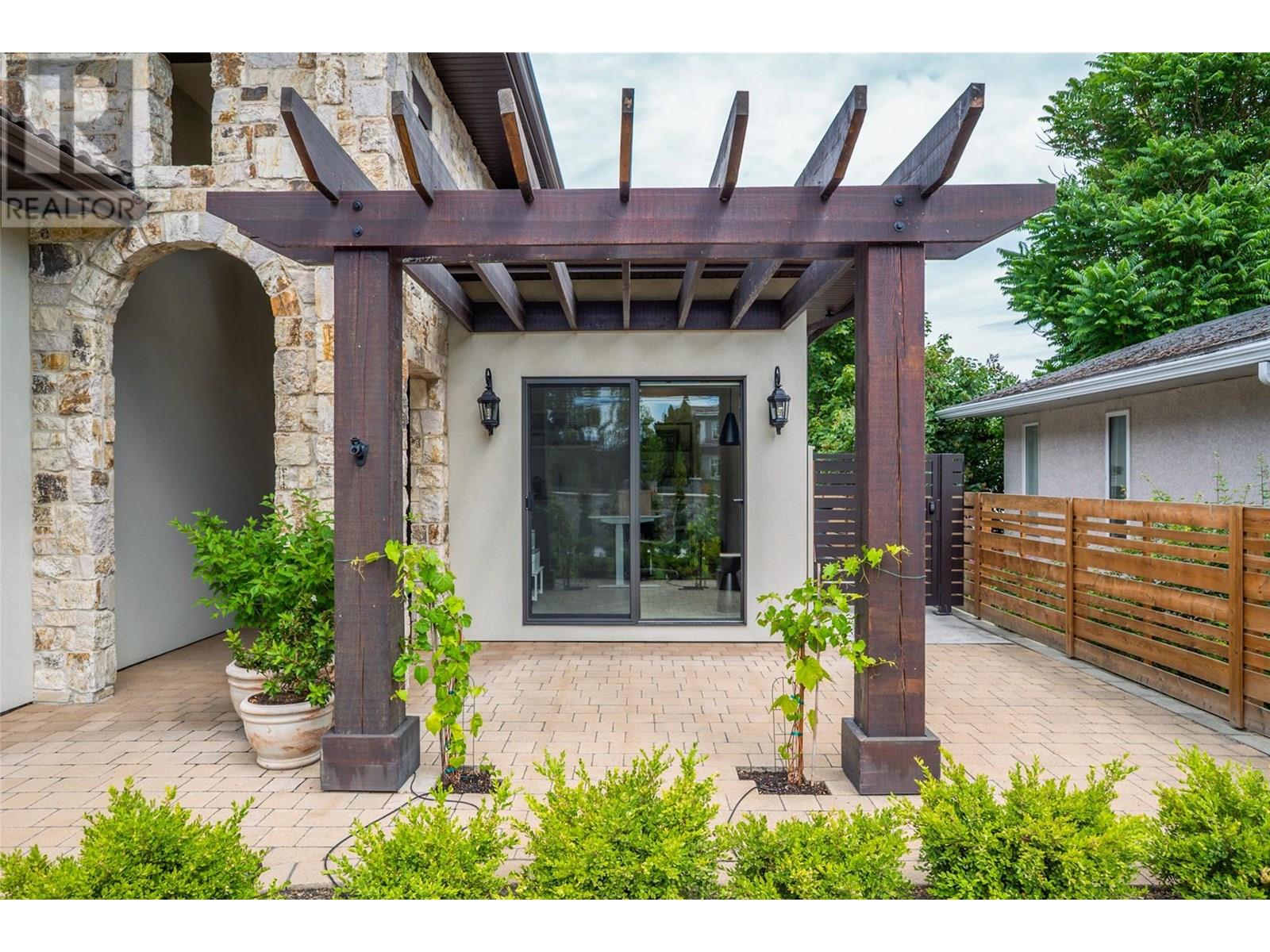 Property at 3567 Lakeshore Road image 1