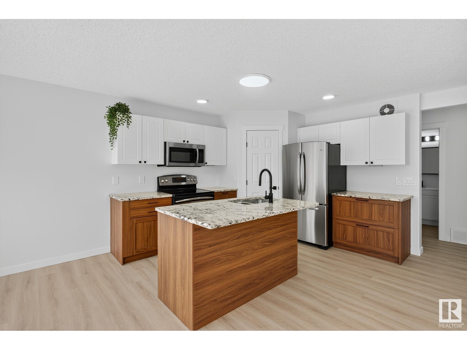168 Ward Cr Nw, Edmonton, Alberta  T6T 1M6 - Photo 8 - E4447077