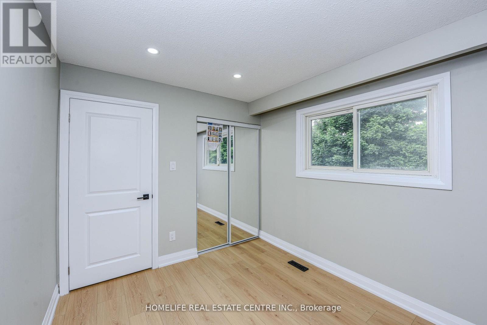 37 Newlyn Crescent, Brampton, Ontario  L6V 3A9 - Photo 19 - W12277655