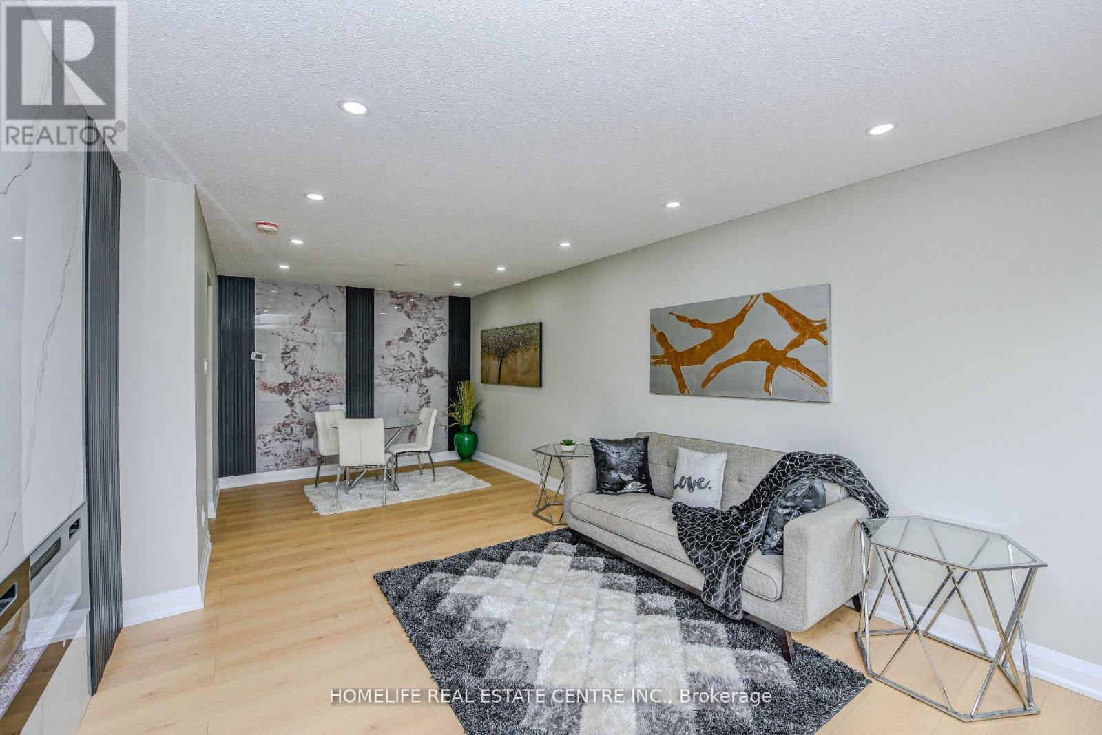 37 Newlyn Crescent, Brampton, Ontario  L6V 3A9 - Photo 6 - W12277655