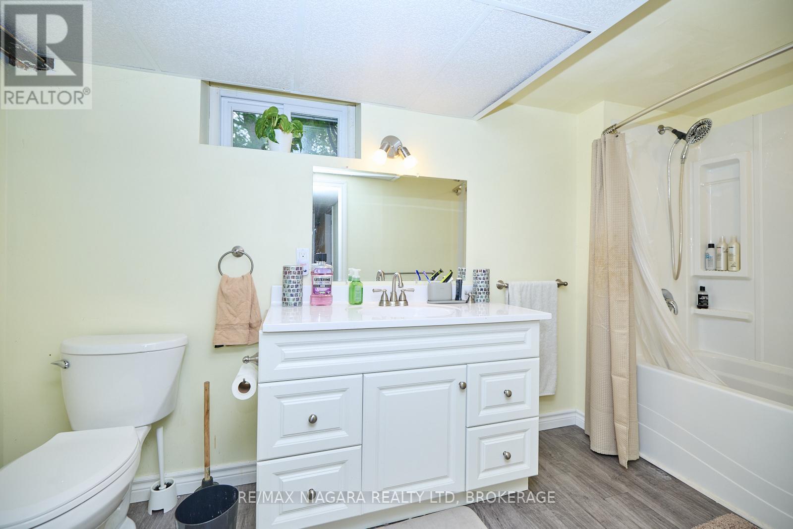 6100 Sidney Street, Niagara Falls, Ontario  L2E 3A1 - Photo 8 - X12277715