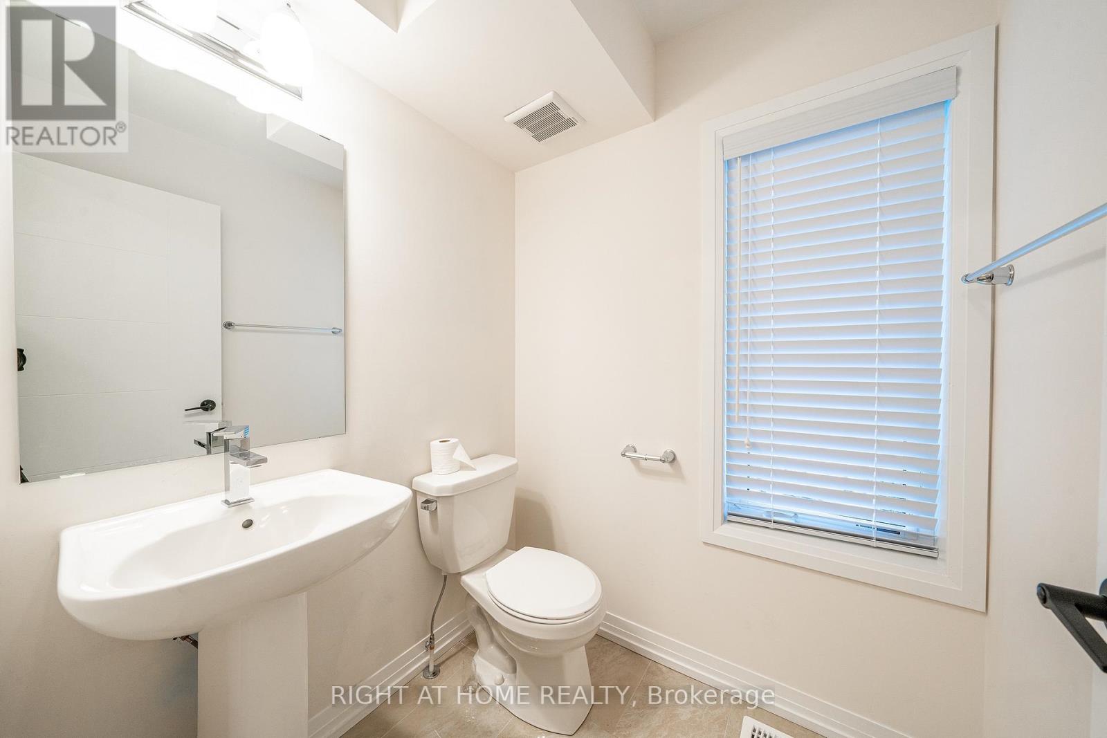 116 Bavin Street, Clarington, Ontario  L1C 7H5 - Photo 8 - E12277704
