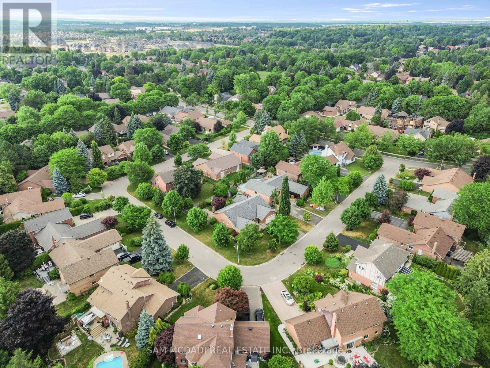 7 Oldham Crescent, Brampton, Ontario  L6Z 1W2 - Photo 49 - W12277696