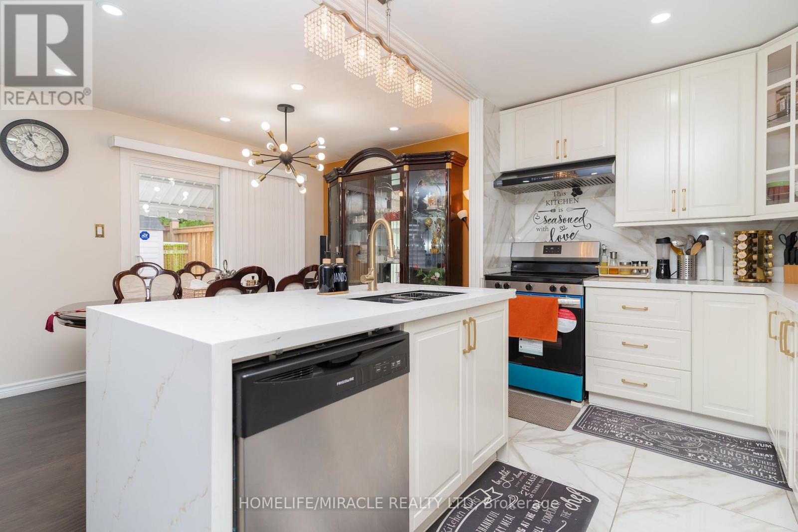 10 Huntingwood Crescent, Brampton (Central Park), Ontario  L6S 1S6 - Photo 15 - W12277702