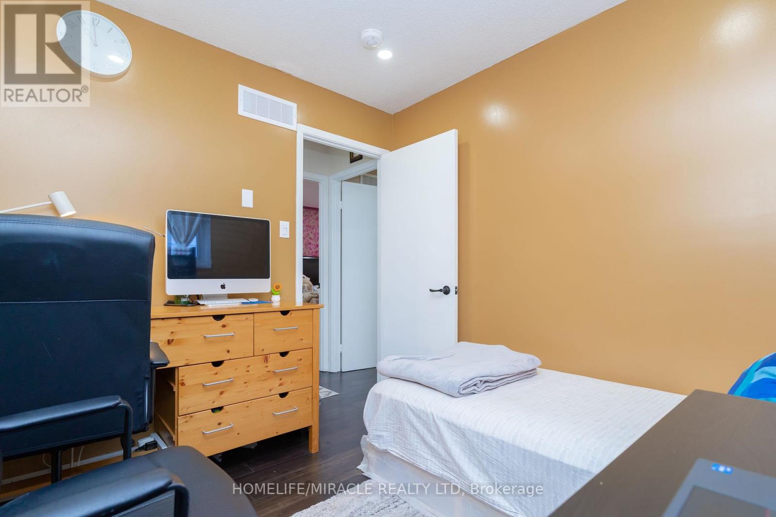 10 Huntingwood Crescent, Brampton (Central Park), Ontario  L6S 1S6 - Photo 24 - W12277702