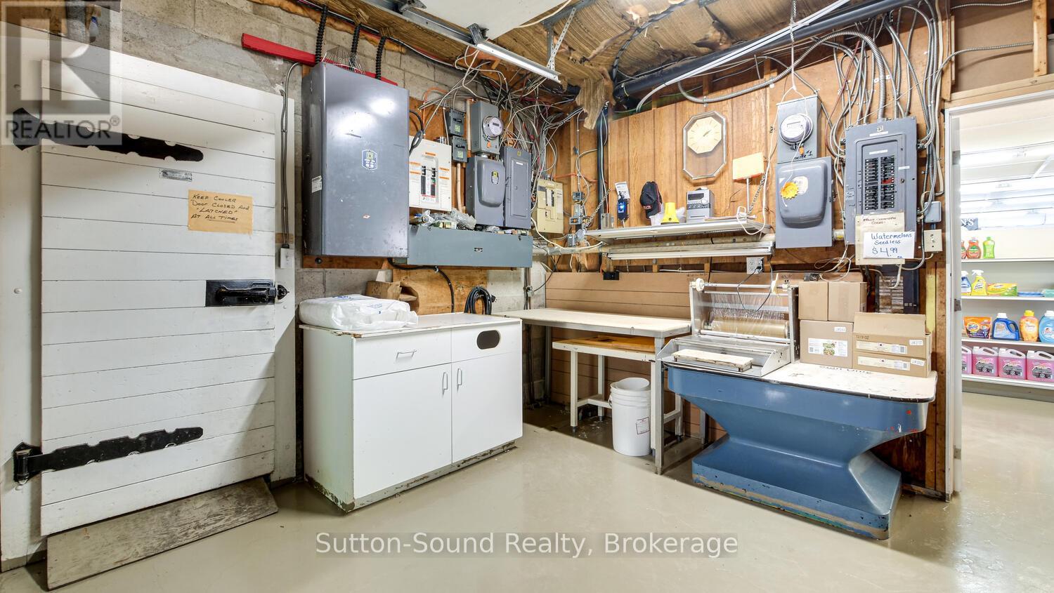 68 Sauble Falls Road, South Bruce Peninsula, Ontario  N0H 2G0 - Photo 44 - X12277254