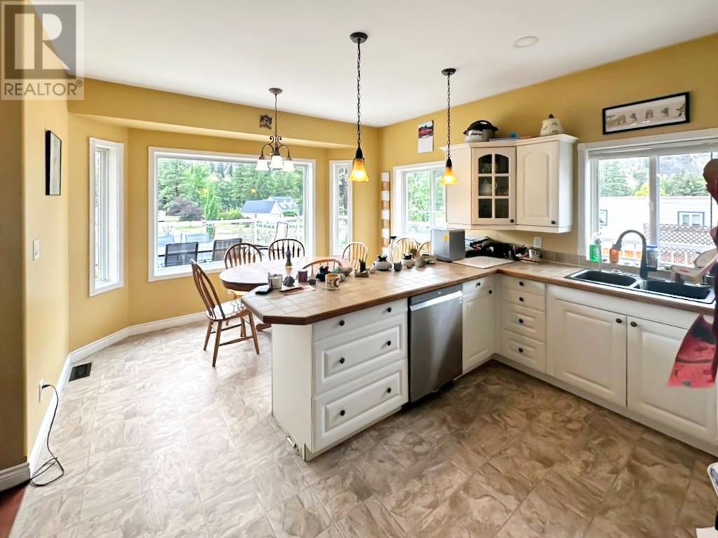 529 Dagur Way, Princeton, British Columbia  V0X 1W0 - Photo 6 - 10355503