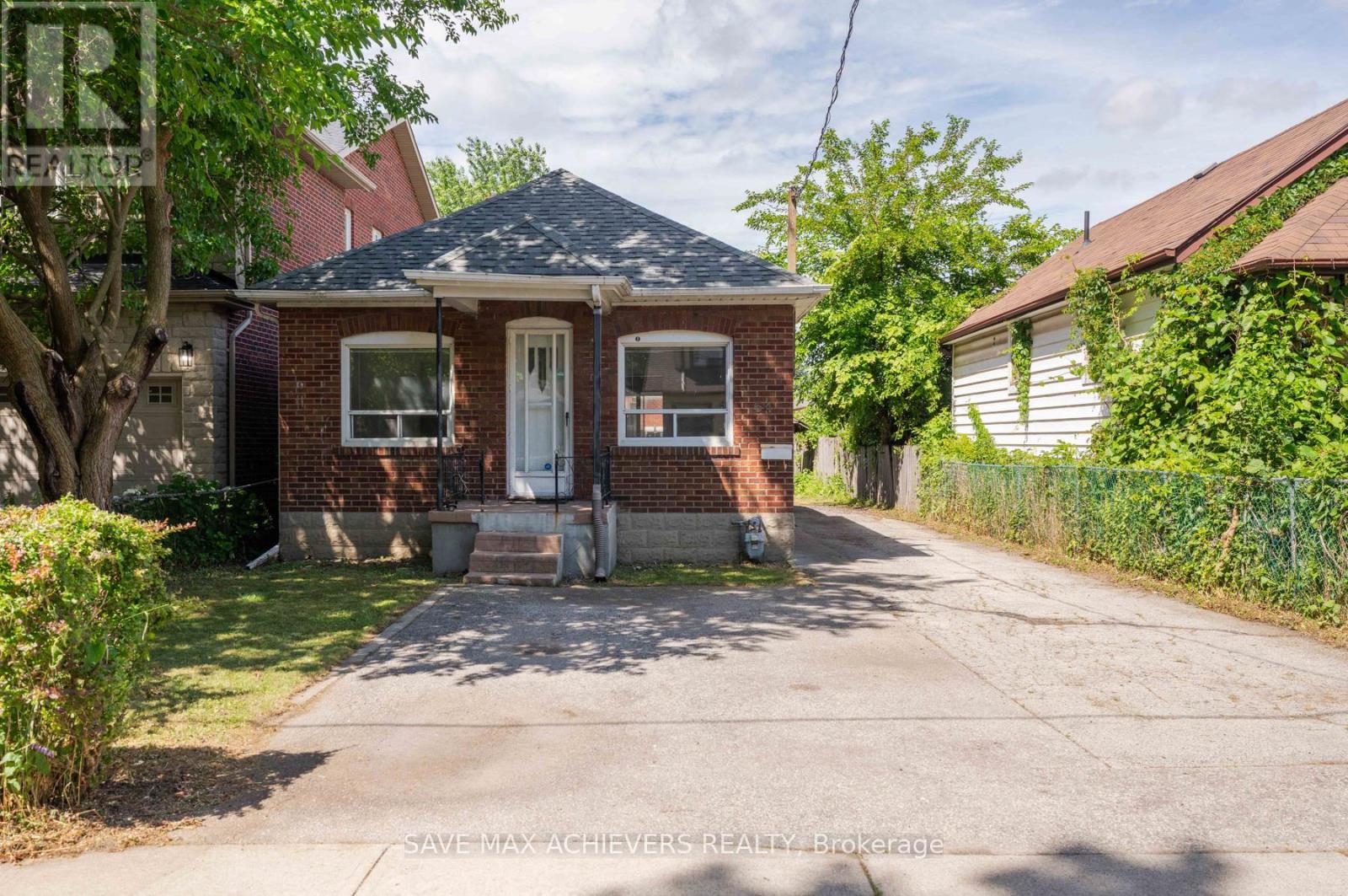 Property at 54 HAROLD STREET image 1