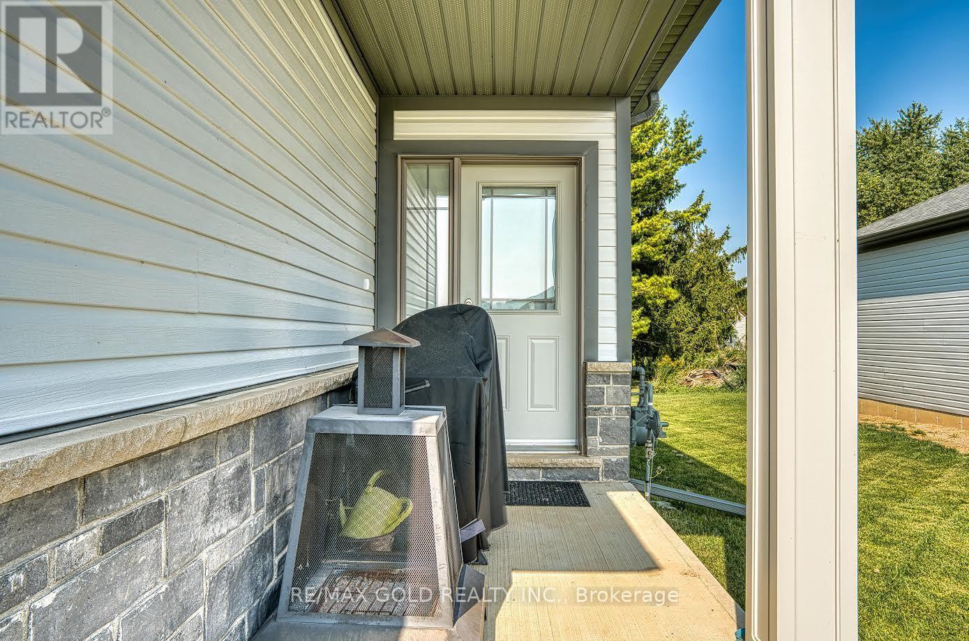 166 Ellen Street, North Perth, Ontario  N0G 1B0 - Photo 23 - X12277562