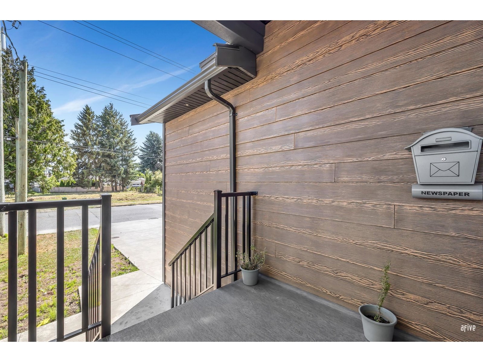 Property at B 45801 REECE AVENUE image 4