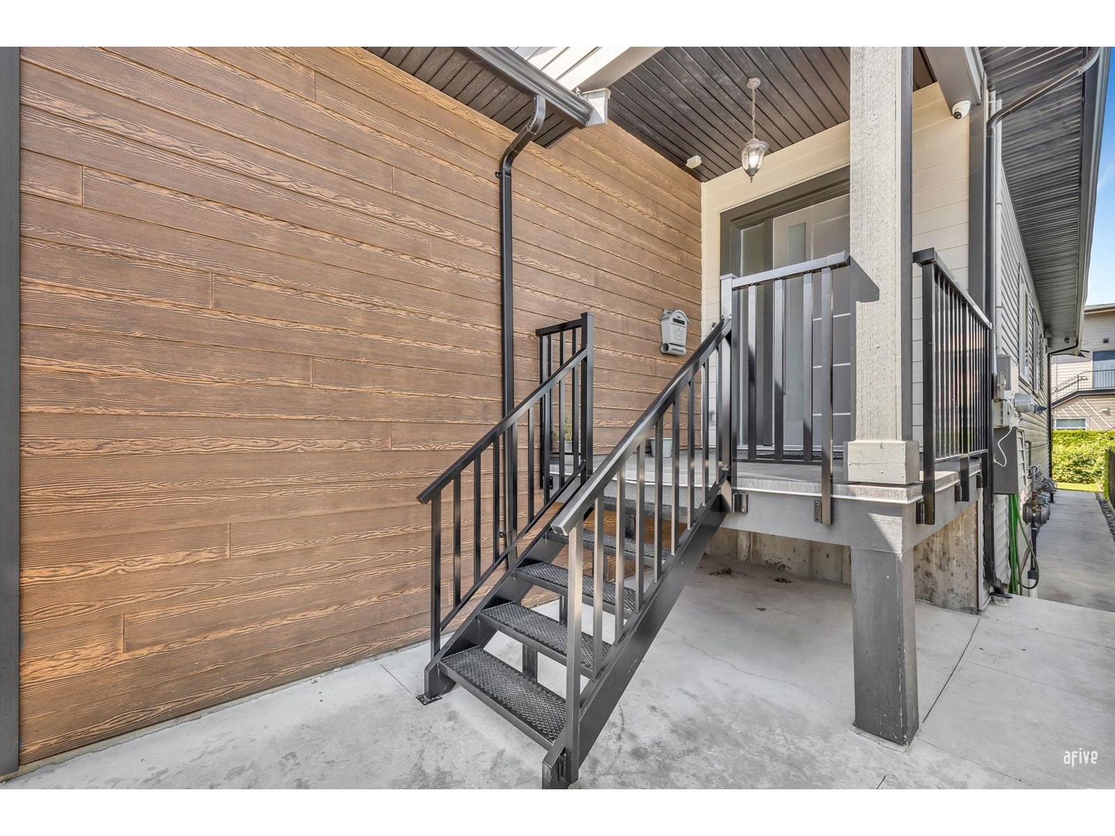 Property at B 45801 REECE AVENUE image 3